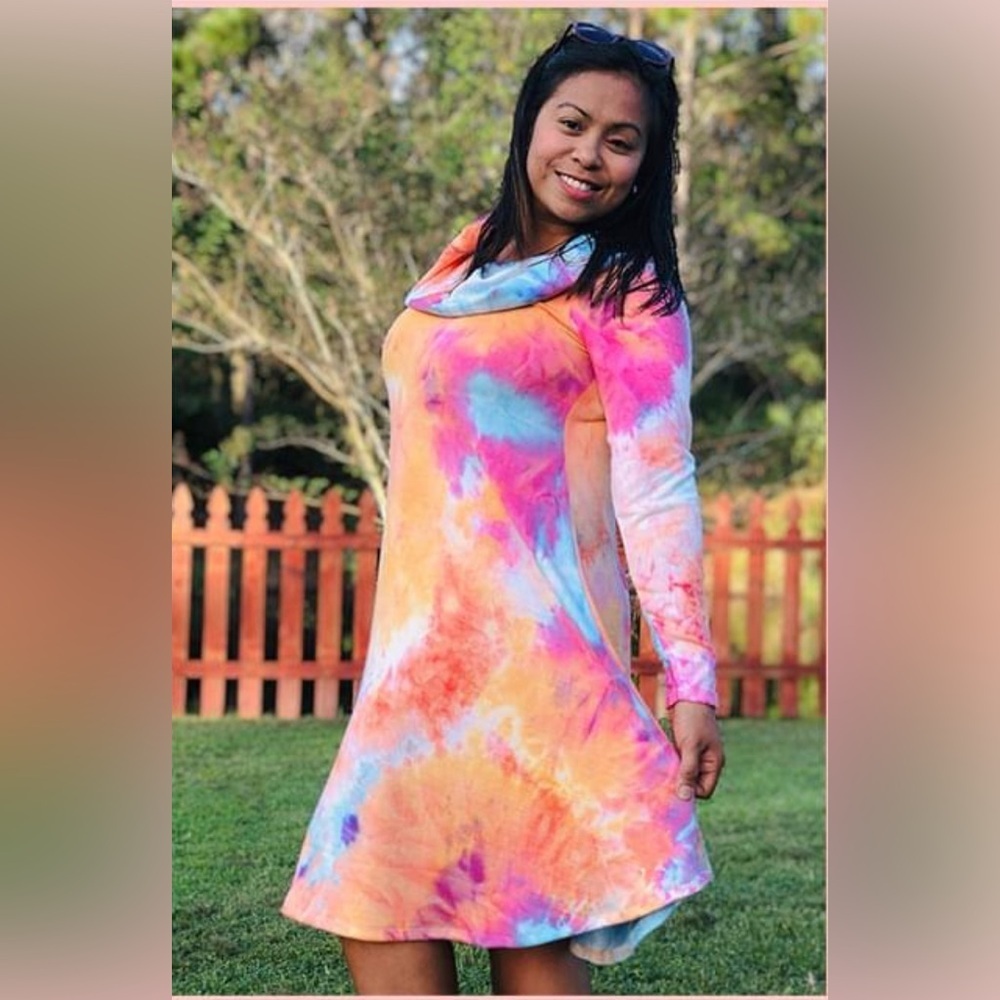 Summer Dress with Cold Shoulders - Large